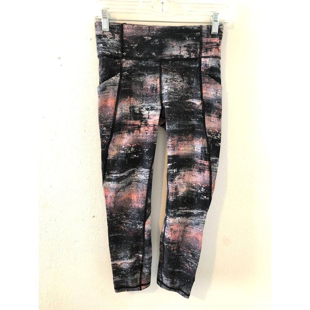 Lululemon Leggings 23" Size 6